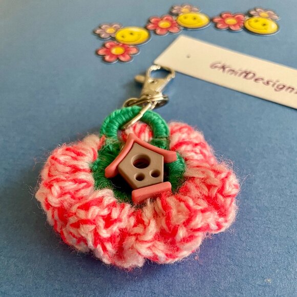 Crochet Keychains, Affordable Gift Set, Backpack Charms, Keychain Charm - Picture 8 of 16